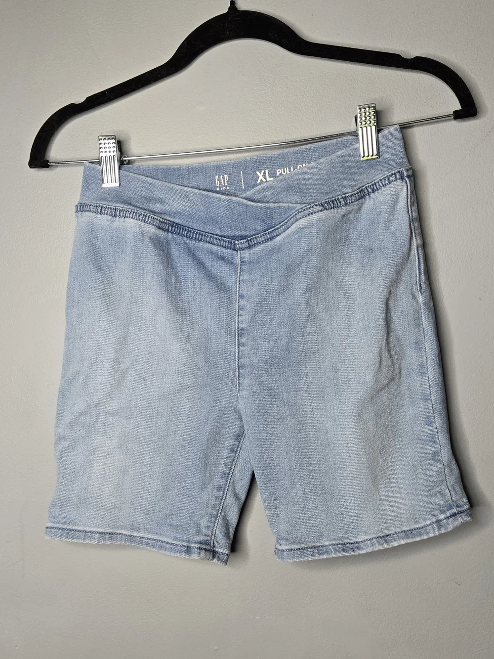 Gap Kids XL 12-13 Pull-On Bermuda Denim Shorts Light Wash Stretch